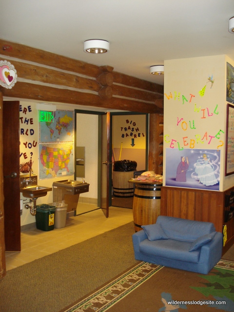 Cubs Den Pictures | Disney's Wilderness Lodge Fan Site